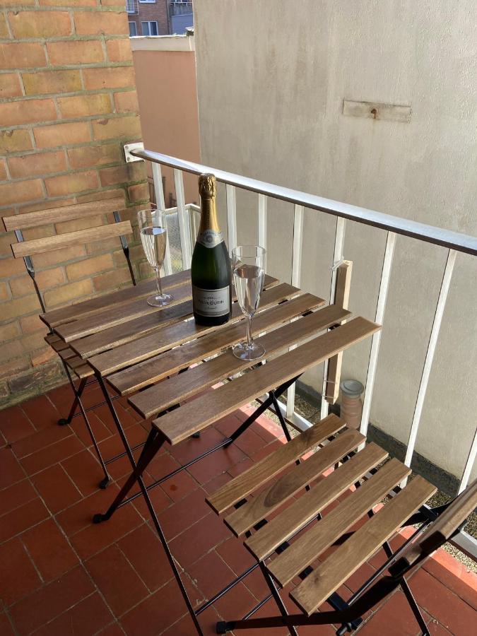 Weloveoostende - Newly Renovated Large Apartment 150M From The Beach - Including Bed Sheets And Final Clea-Ning Luaran gambar